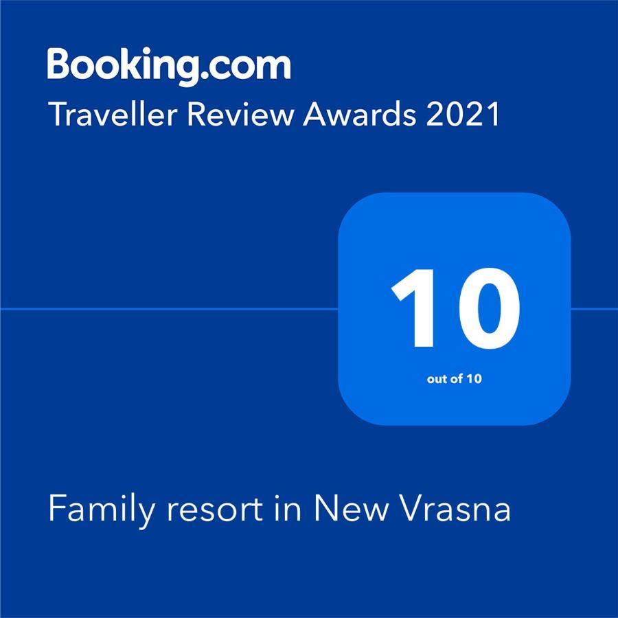Family Resort In Vrasná Extérieur photo