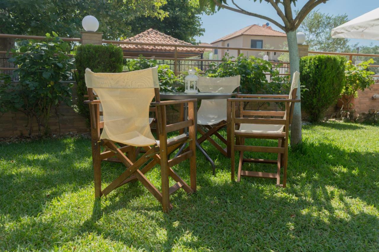 Family Resort In Vrasná Extérieur photo